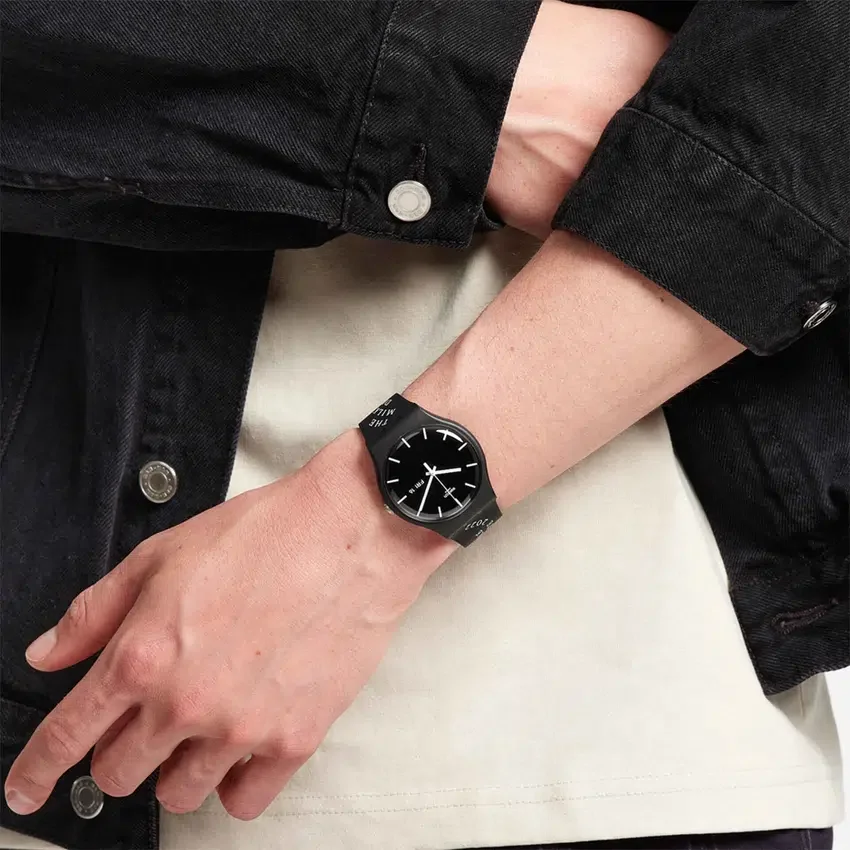 Black Milk di Swatch